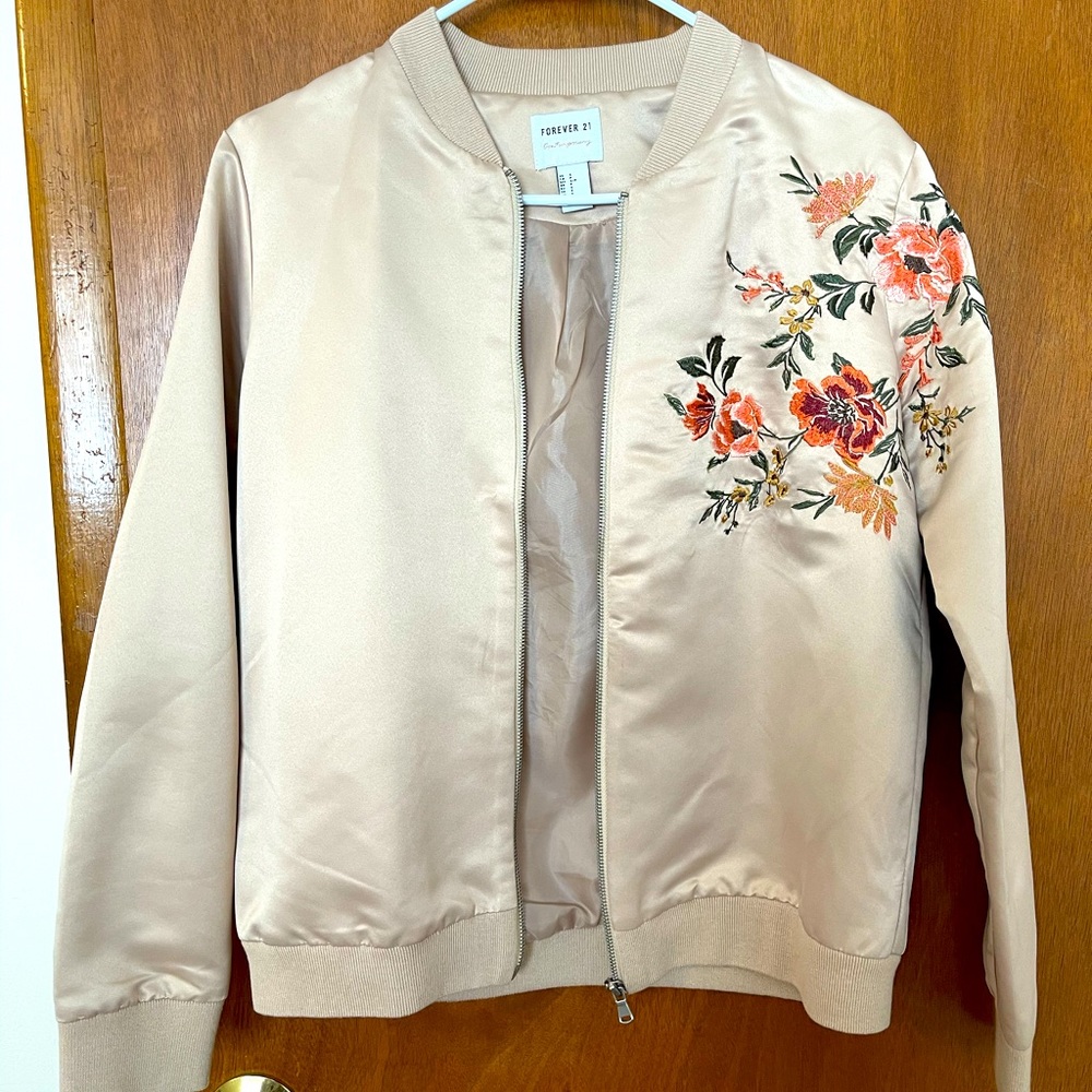 Bomber Jacket Embroidered Floral